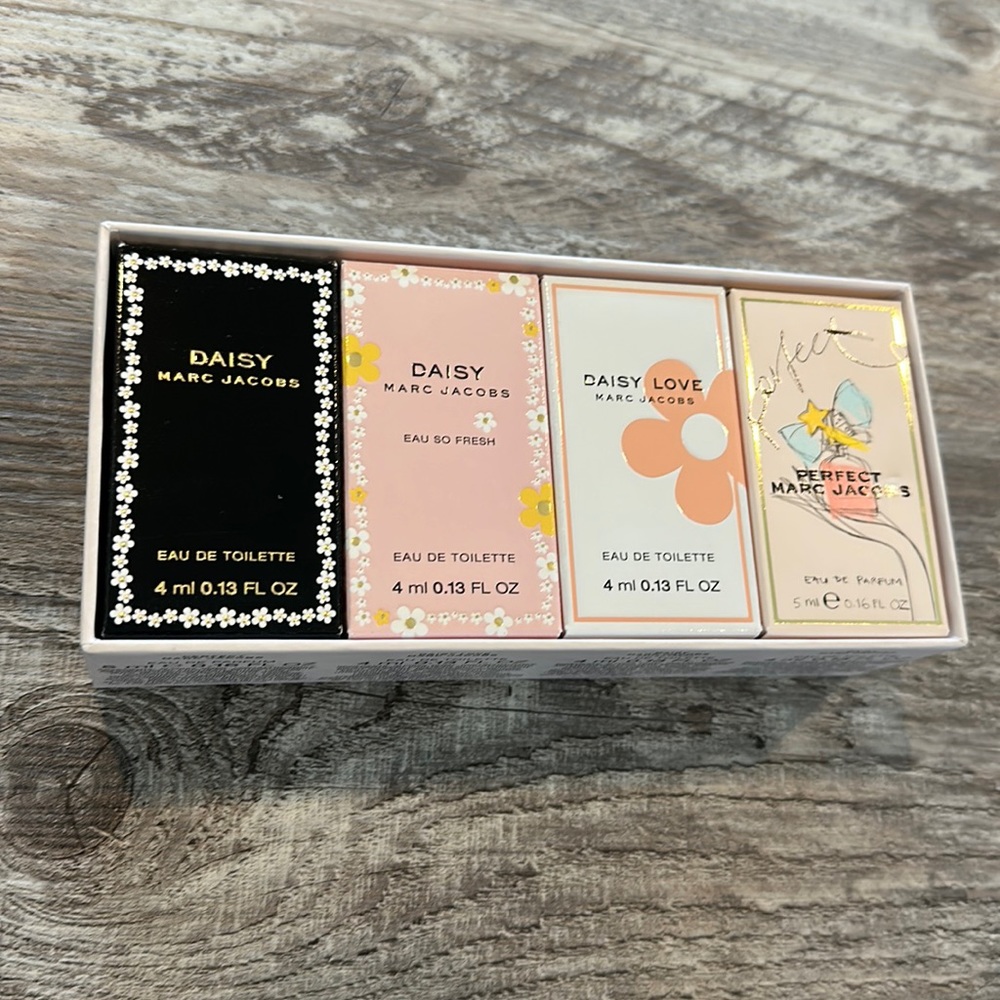 Daisy perfume, By Marc Jacobs 4 set